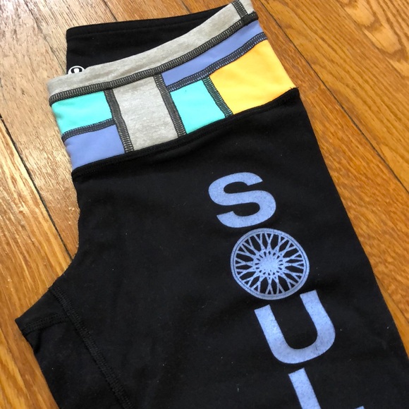 EUC SoulCycle lululemon Wunder Under Pants Sz 4 - Picture 3 of 6